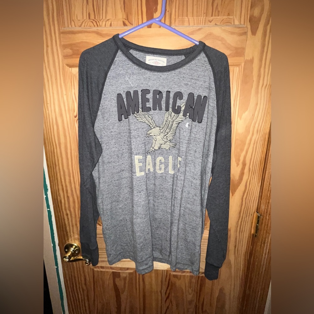 Men’s American eagle long sleeve shirt size XL brand new with tags